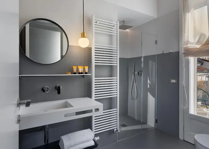 Hotel Velvet Grey Boutique